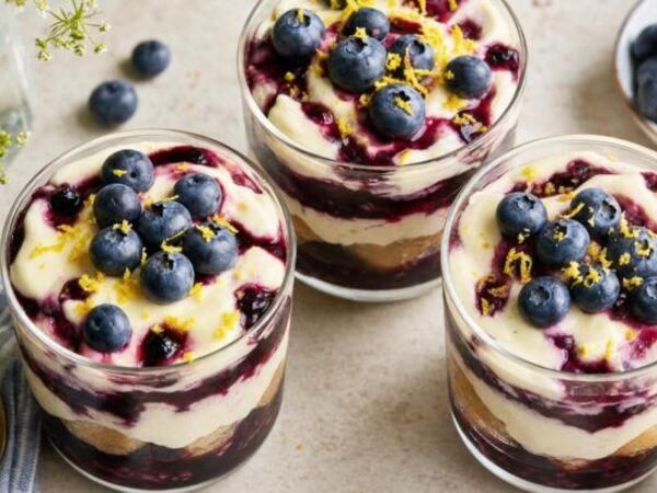 Yay üçün yeni dad: Qaragiləli tiramisu resepti diqqət çəkir