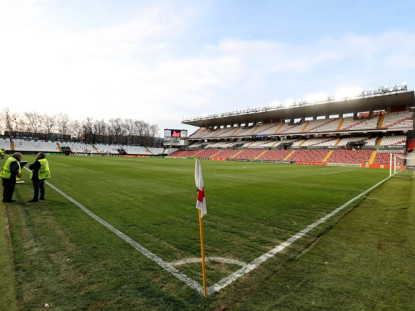 "Rayo Valyekano" ilk ev oyununu başqa stadionda keçirəcək