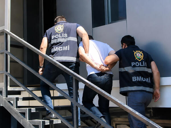 100 milyonluq işdə yeni adlar üzə çıxır - Vəzifəli şəxs həbs edildi