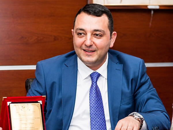 Notarius ilk məhkəməsində həbs edildi