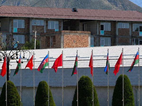 Azərbaycan-Qırğızıstan münasibətləri yeni mərhələdə: Müttəfiqlikdən strateji iqtisadi əməkdaşlığa
