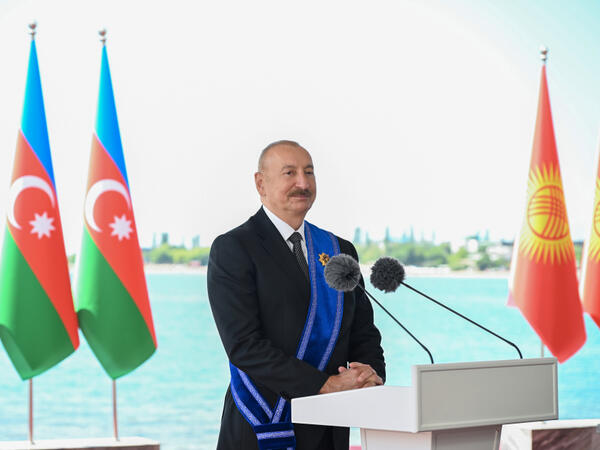 Prezident İlham Əliyev qırğız həmkarını Azərbaycana dövlət səfərinə dəvət edib