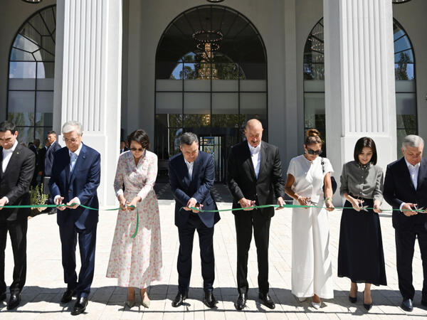 Prezident İlham Əliyev və Birinci xanım Mehriban Əliyeva İssık-Kul gölünün sahilində “Baku Resort &amp; Spa” mehmanxanasının açılışında iştirak ediblər - (Yenilənib) (Foto)