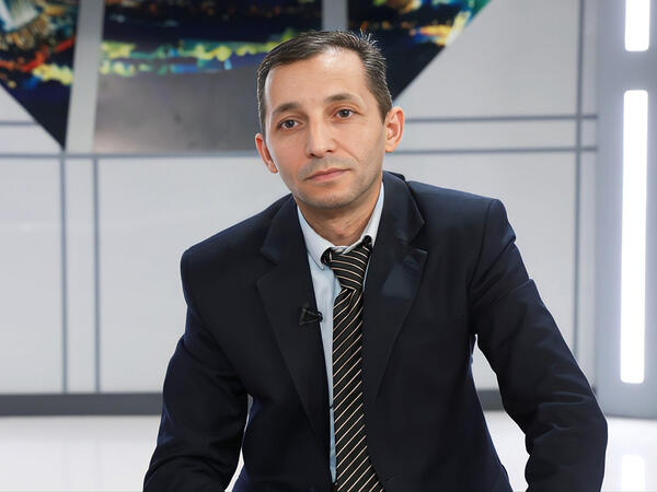 SSRİ bayrağına görə həbs olunanlardan biri Elçin Bayramlı imiş - <span class="color_red">(Foto)</span>