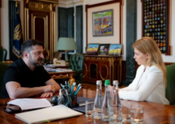 Olqa Stefanişina vəzifəsindən azad edildi