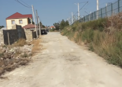 Bakıda unudulan küçələr: Taksi belə girmir