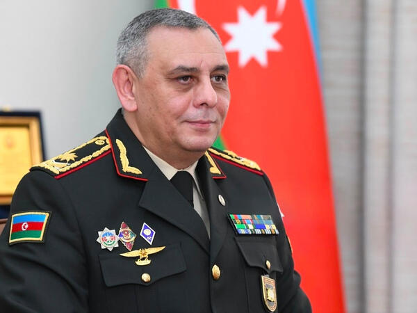 General rəisi vəzifəsindən azad etdi