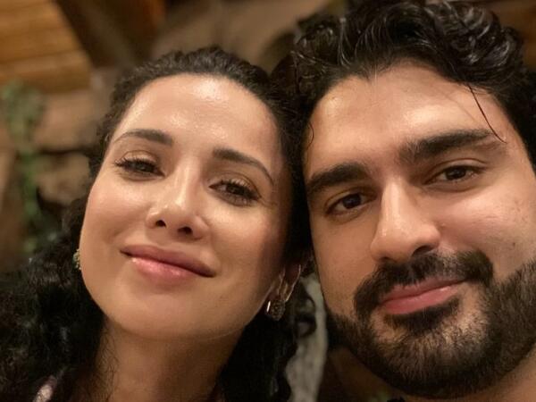 “Əsl sevgi çətin günlərdə görünür”