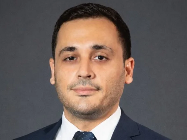 Bakıda vəzifəli şəxsin meyiti tapıldı