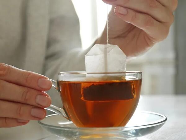 Çay deyil, plastik içirsiniz - Ən sağlam çay dəmləmə üsulu