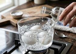 Bişən yumurtaya nə üçün bir damla sirkə əlavə edilir?