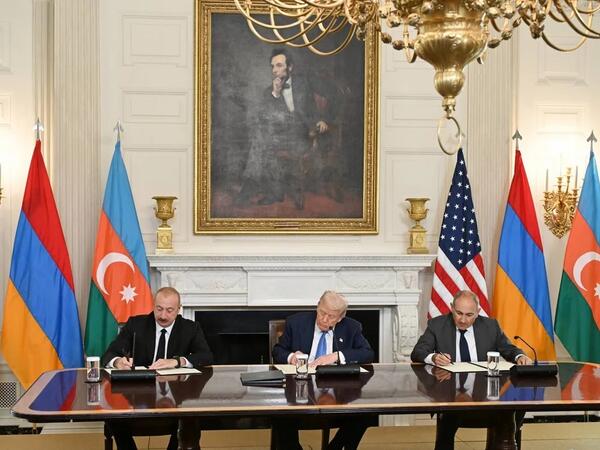 Vaşinqtonda Azərbaycan və Ermənistanın sülh sazişini paraflamasından bir il ötür