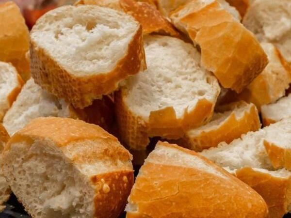Daş kimi bayat çörəyi 2 saniyədə təzə edən üsul