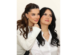 Azərbaycanlı bloqerlər özlərindən gözəl anaları ilə - <span class="color_red">(Fotolar)</span>