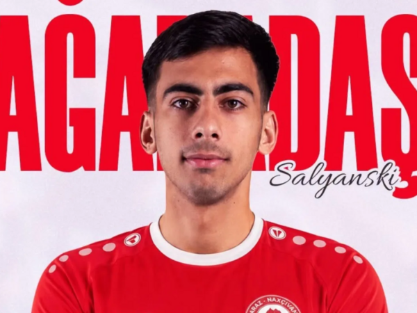 “Araz-Naxçıvan” “Neftçi”nin futbolçusunu heyətinə qatdı