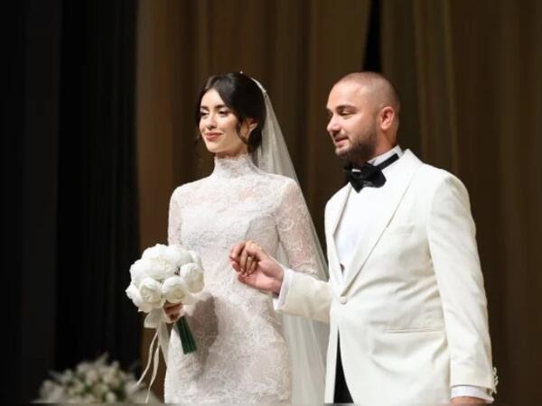 “Miss Turkey 2022”nin toyunda 34 nəfər nikah şahidi oldu - <span class="color_red">(Foto)</span>