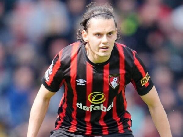 Enes Ünal İspaniyaya qayıdır