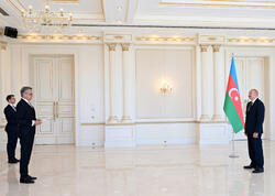 Prezident İlham Əliyev Almaniyanın Azərbaycanda yeni təyin olunmuş səfirinin etimadnaməsini qəbul edib - <span class="color_red">(Foto)</span>