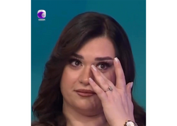 Tanınmış xanəndə efirdə göz yaşlarını saxlaya bilmədi - <span class="color_red">(Video)</span>