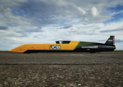 653 km/saat sürət yığan avtomobil yaradıldı