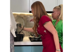 Əməkdar artistin dəbdəbəli mənzilindən görüntülər: Köməkçiləri var - <span class="color_red">(Video)</span>