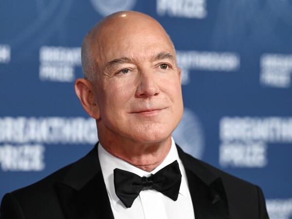 Ceff Bezos  “Liverpul”un sahibi oldu
