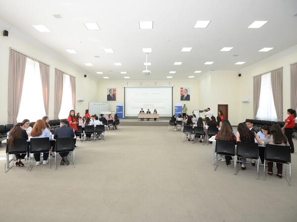 “Maarifçi”lər arasında intellektual oyun keçirilib <span class="color_red">(Foto)</span>