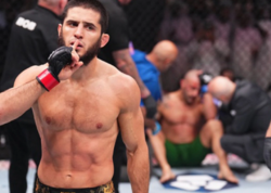 Rusiyalı UFC çempionu döyüşlərdən kənarlaşdırıldı