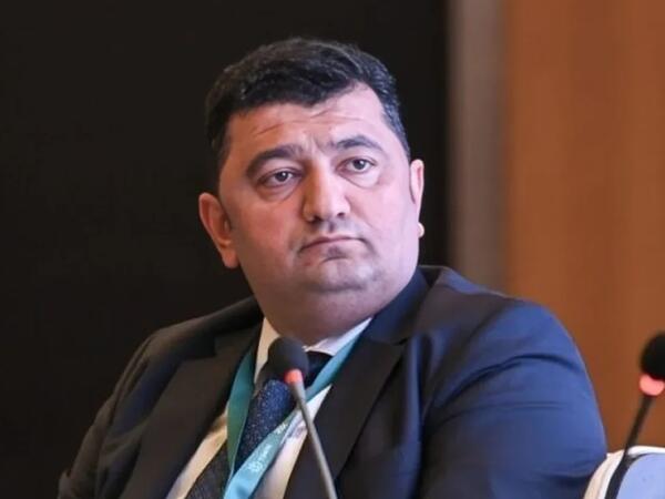 Yeni Klinikadakı işindən “Green Card” udduğuna görə çıxıbmış