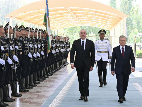 İlham Əliyev: Azərbaycanla Özbəkistan arasında ticarət dövriyyəsi üç dəfədən çox artıb