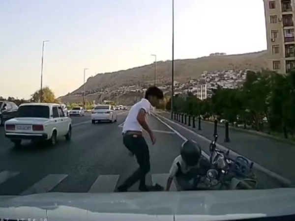 Bibiheybət yolunda qəza - Son anda həyatda qaldılar - <span class="color_red">(Video)</span>