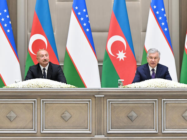 Azərbaycan və Özbəkistan prezidentləri mətbuata bəyanatlarla çıxış ediblər - (Foto)