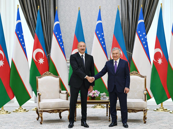 Daşkənddə Azərbaycan Prezidenti İlham Əliyevin Özbəkistan Prezidenti ilə təkbətək görüşü olub - (Foto)