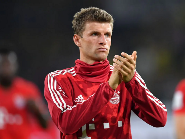 Müller və komanda yoldaşları atışıb Portuqaliya klubunu aldılar