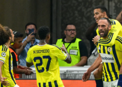 “Fənərbağça” daha 3 futbolçunu göndərir