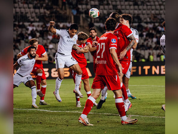"Tvente" "Qarabağ"la oyunda hesabı bərabərləşdirdi - <span class="color_red">Yenilənir - (Video)</span>