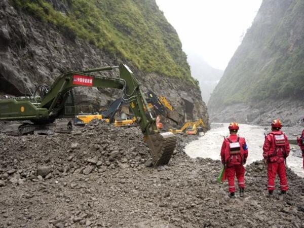Tibetdə torpaq sürüşməsi: 261 əcnəbi itkin düşdü