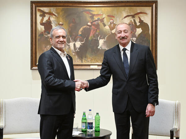 Bişkekdə Prezident İlham Əliyevin Məsud Pezeşkianla görüşü olub - (Foto)