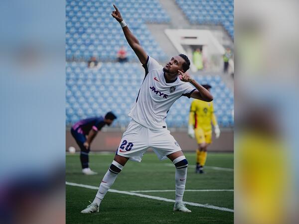 "Qarabağ"dan gedər-getməz qol vurdu, komandası qalib gəldi