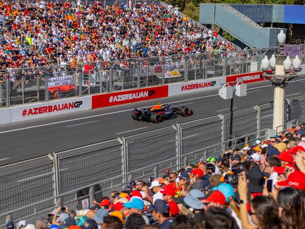 Yubiley Formula 1 Azərbaycan Qran-Prisi üçün yeni tribuna quraşdırılıb