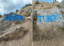 Şuşada turistlər qaya daşlarının üzərini yazıblar