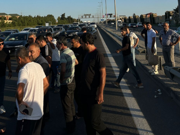 Bakıda yolu keçən qadını maşın vurub öldürdü - <span class="color_red">(Foto)</span>