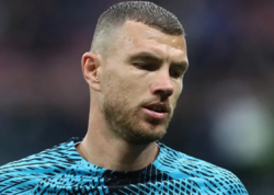 Edin Ceko Bosniya və Herseqovina millisi ilə vidalaşır
