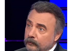 "Sənin kimi yaraşıqlıya niyə aşiq olmadılar?" - Oktay Kaynarcanı təəccübləndirdi - <span class="color_red">(Video)</span>