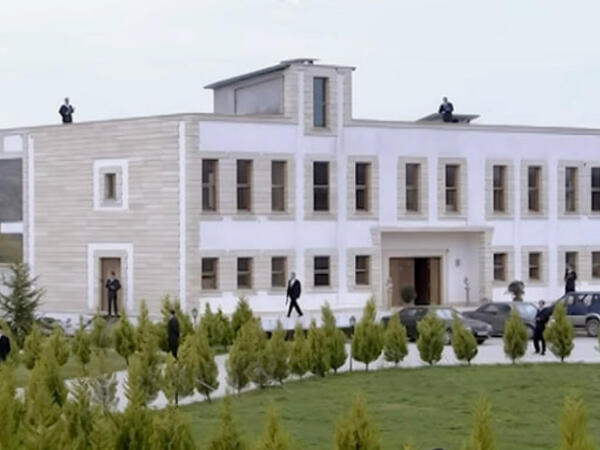 "Kurtlar Vadisi”nin məşhur malikanəsi rekord qiymətə satışa çıxarıldı - <span class="color_red">(Foto)</span>