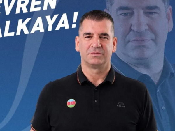 Azərbaycan millisinin baş məşqçisi vəzifəsindən ayrıldı