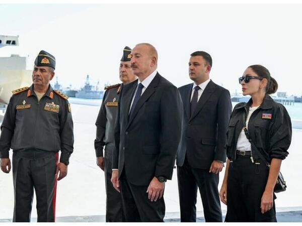 İlham Əliyevin sosial şəbəkə hesablarında Mehriban Əliyeva ilə Hərbi Dəniz Qüvvələrində olması ilə bağlı paylaşım edilib - <span class="color_red">(Video)</span>