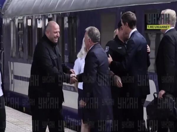 Stiv Uitkoff və Cared Kuşner Kiyevə səfər etdi