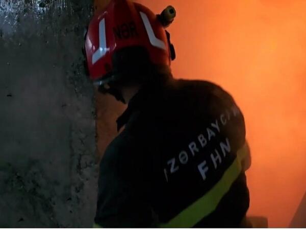 Binəqədidə yarımtikilidə yanğın olub - <span class="color_red">(Video)</span>