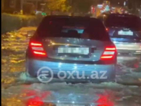 Bakı yolları iflic vəziyyətdə - <span class="color_red">(Video)</span>